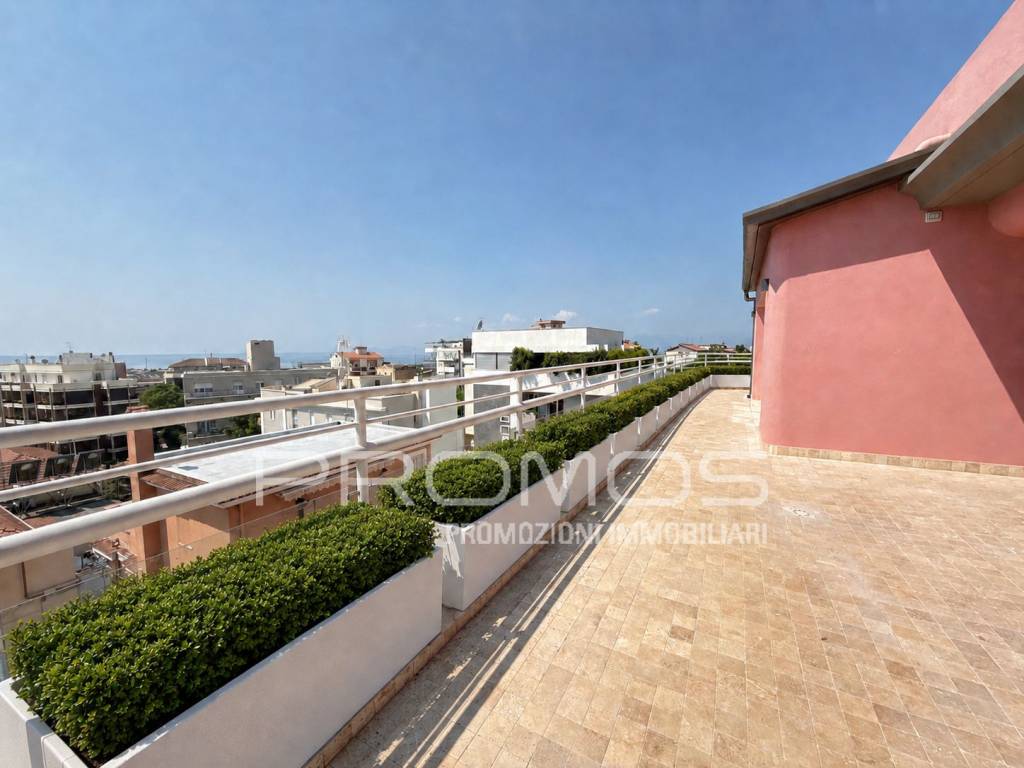 appartamento in affitto a Cagliari in zona Bonaria