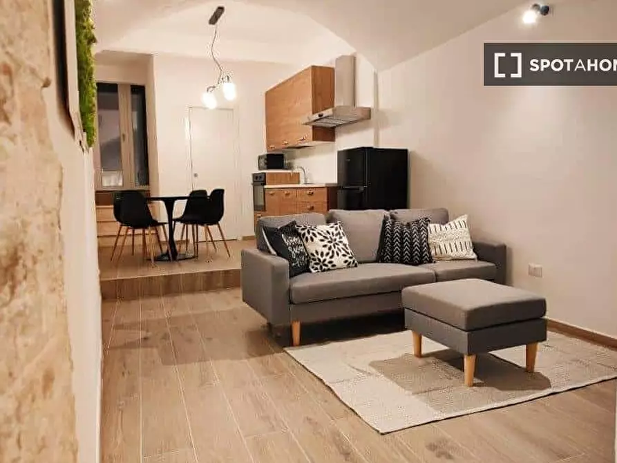appartamento in affitto a Cagliari in zona Villanova