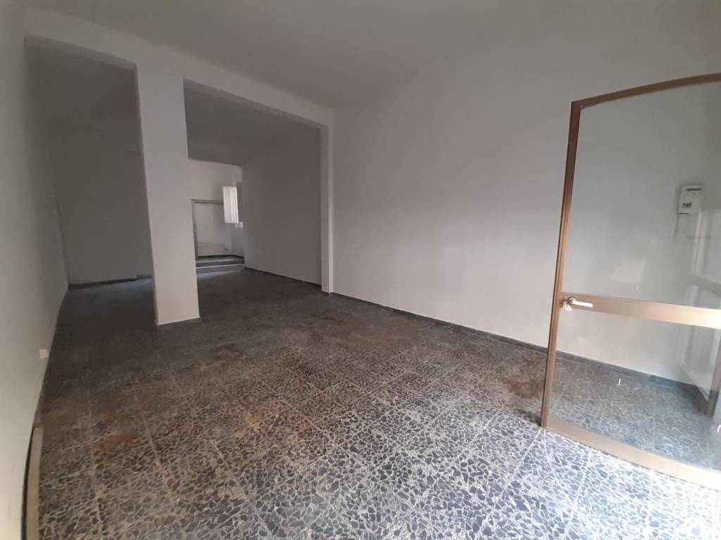 negozio in affitto a Cagliari in zona San Benedetto