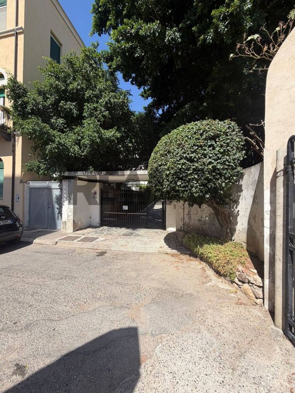 ufficio in affitto a Cagliari in zona Stampace/Punici