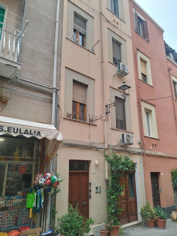 appartamento in affitto a Cagliari in zona Marina