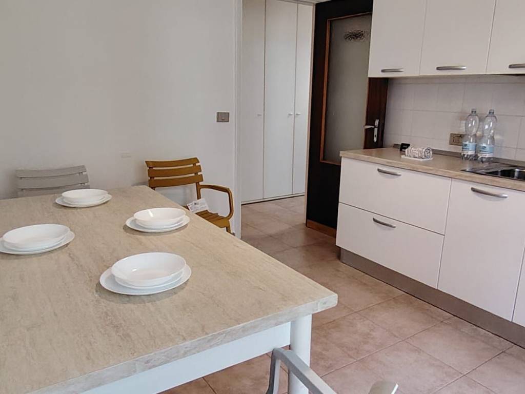 appartamento in affitto a Cagliari in zona Genneruxi