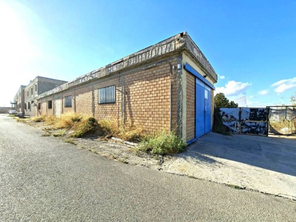 locale commerciale in affitto a Cagliari in zona Sant'Avendrace