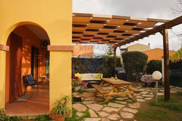 casa indipendente in affitto a Capoterra in zona La Maddalena