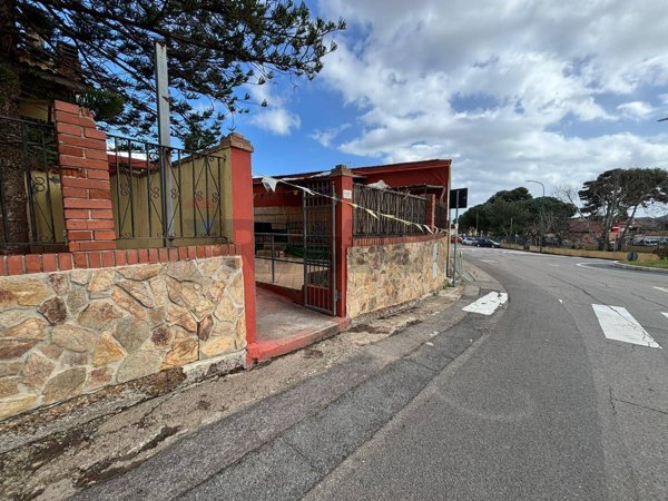 locale commerciale in affitto a Capoterra