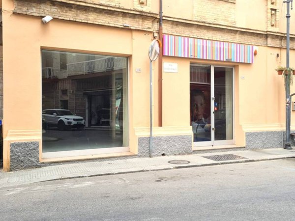 negozio in affitto a Quartu Sant'Elena