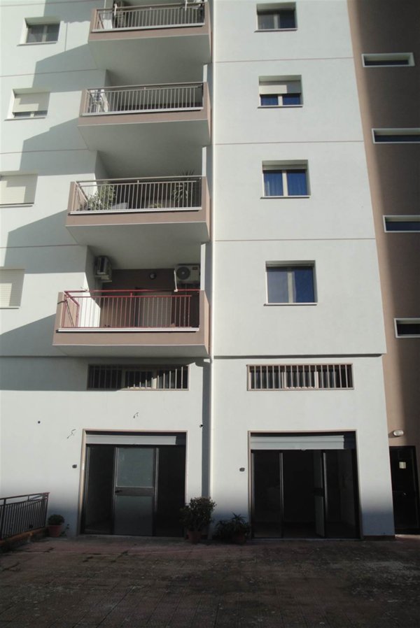 negozio in affitto a Quartu Sant'Elena in zona Margine Rosso