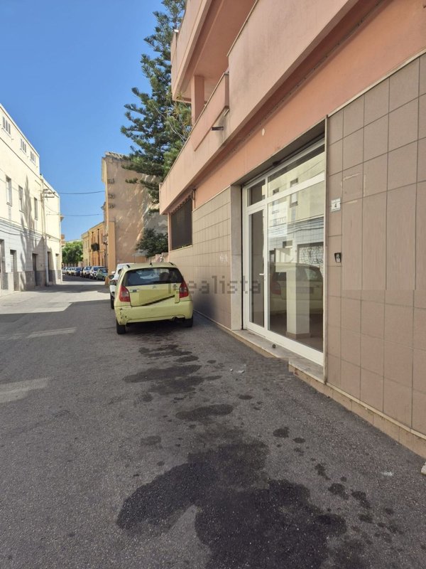 ufficio in affitto a Quartu Sant'Elena in zona Centro Storico