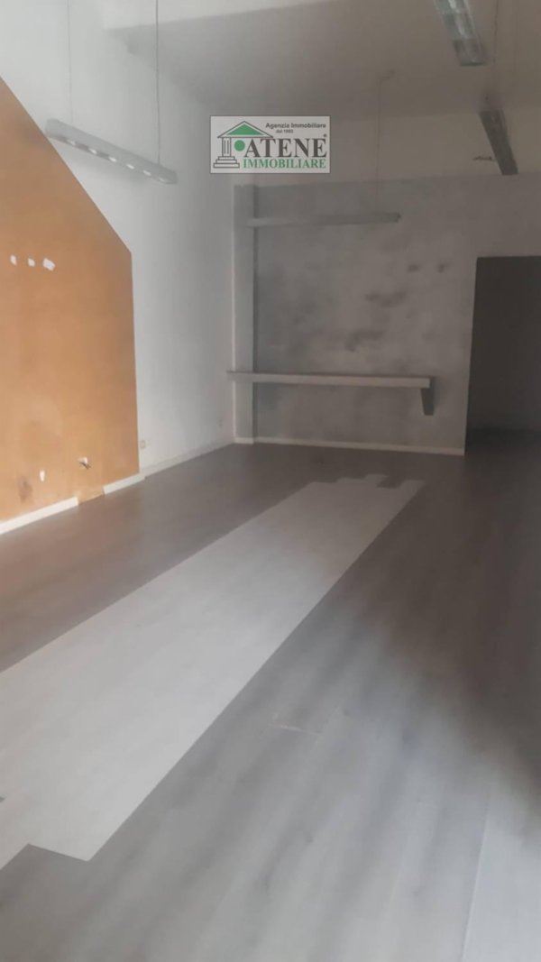 locale commerciale in affitto a Quartu Sant'Elena in zona Funtan'e Ortus