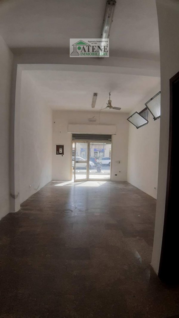 locale commerciale in affitto a Quartu Sant'Elena
