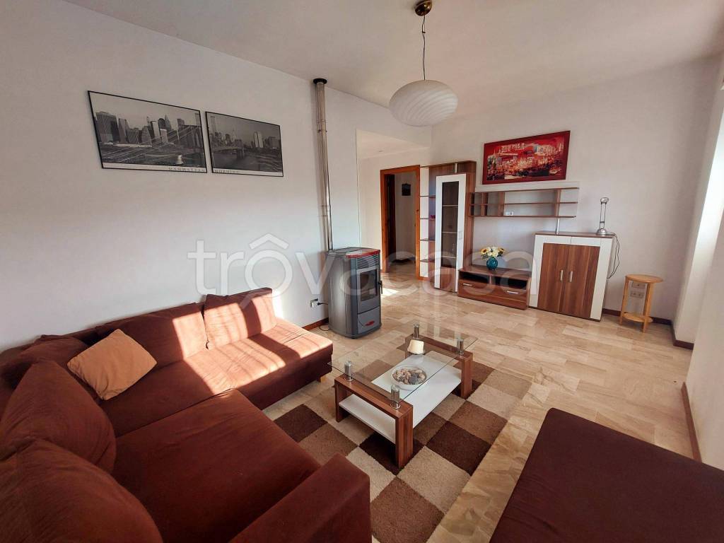 appartamento in affitto a Quartu Sant'Elena in zona Capitana