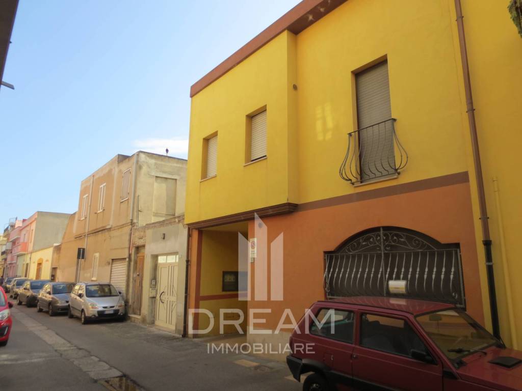 appartamento in affitto a Quartu Sant'Elena in zona Centro Storico
