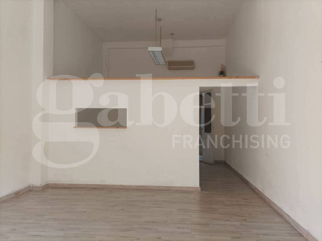 negozio in affitto a Quartu Sant'Elena