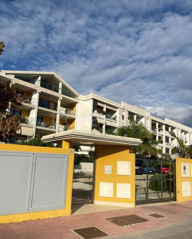 appartamento in affitto a Quartu Sant'Elena in zona Quartello