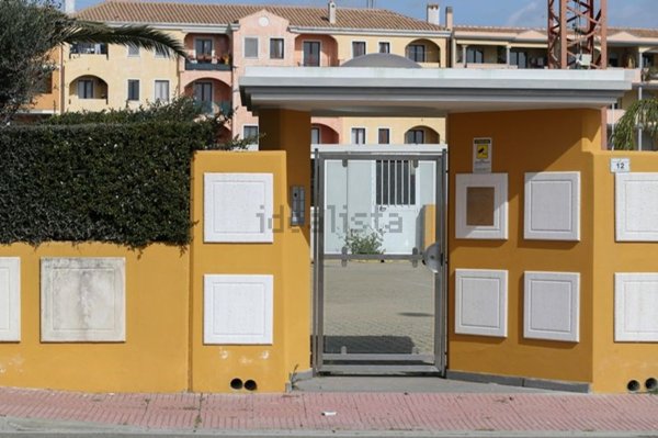 appartamento in affitto a Quartu Sant'Elena in zona Quartello