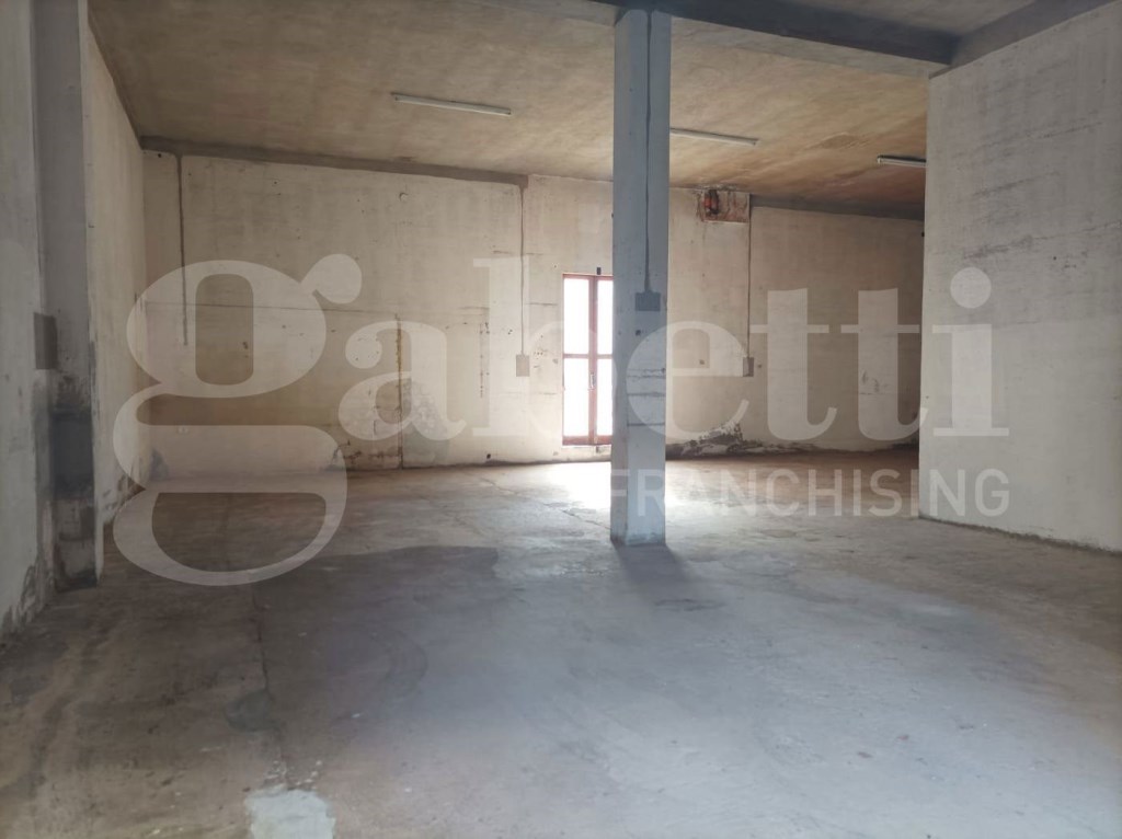 negozio in affitto a Quartu Sant'Elena