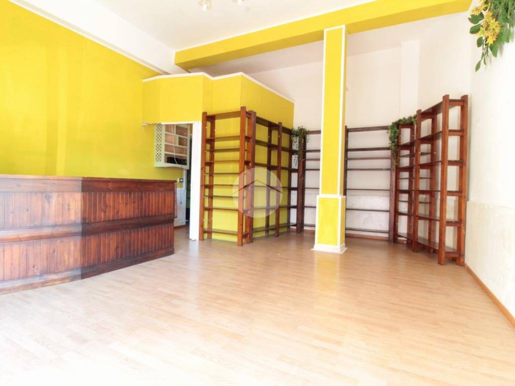 negozio in affitto a Quartu Sant'Elena