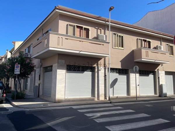 ufficio in affitto a Quartu Sant'Elena in zona Musicisti
