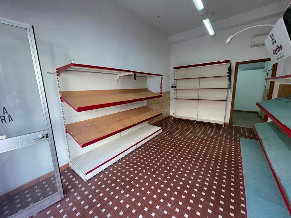 locale commerciale in affitto a Quartu Sant'Elena