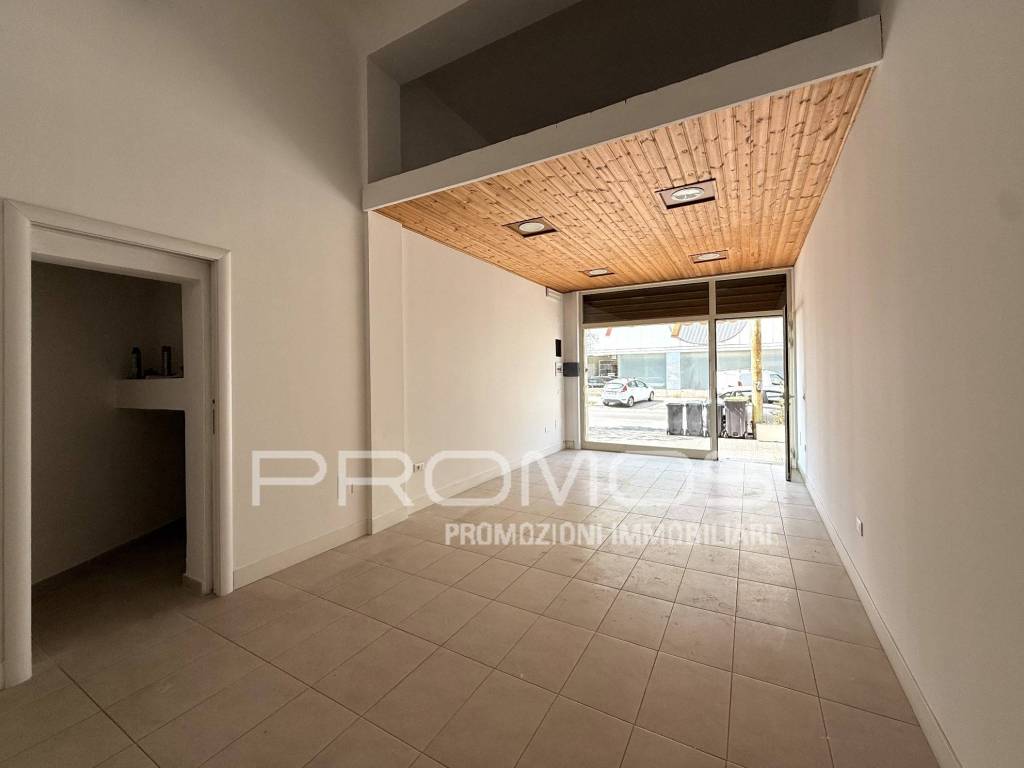 negozio in affitto a Quartu Sant'Elena