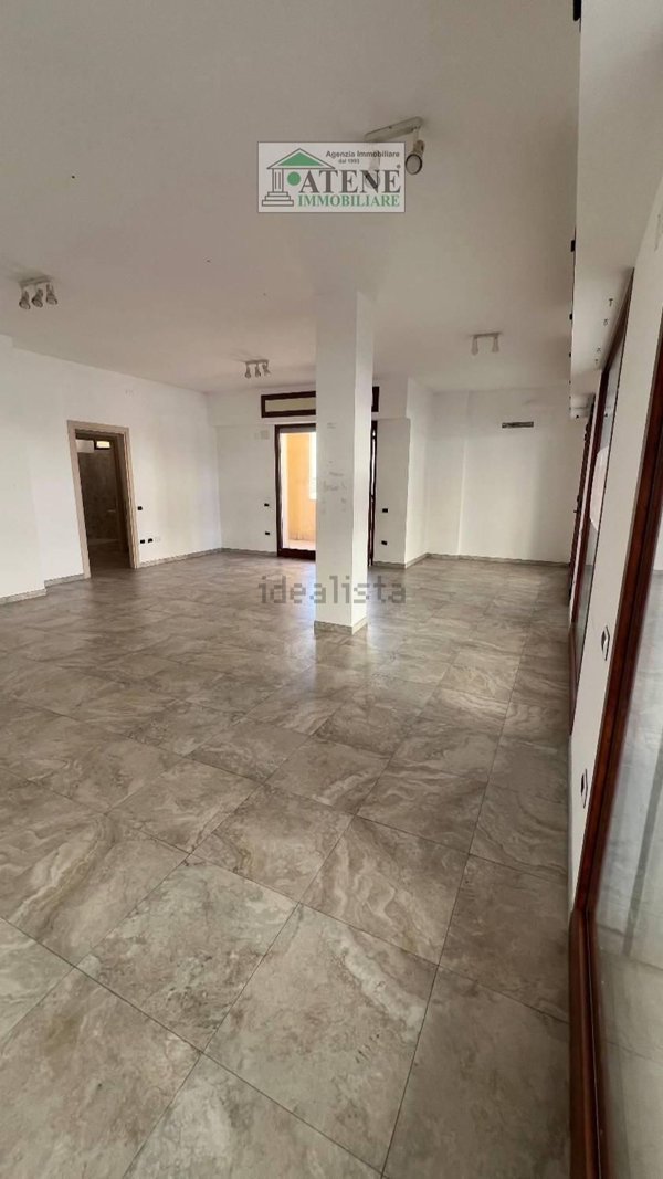 locale commerciale in affitto a Quartu Sant'Elena in zona Quartello