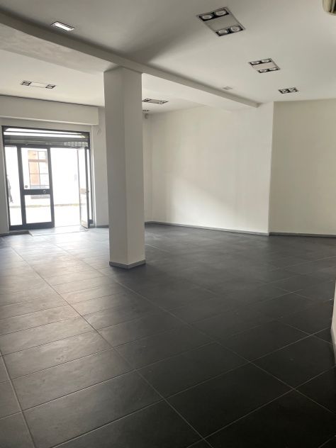 negozio in affitto a Quartu Sant'Elena in zona Centro Storico