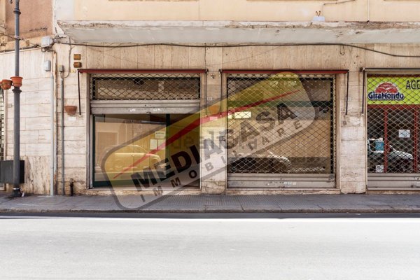 ufficio in affitto a Quartu Sant'Elena in zona Centro Storico