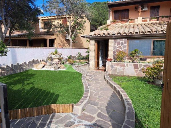 casa indipendente in affitto a Quartu Sant'Elena in zona Capitana