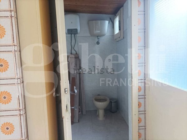locale commerciale in affitto a Quartu Sant'Elena in zona Pitz'e Serra