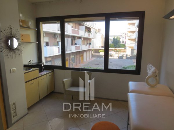 locale commerciale in affitto a Quartu Sant'Elena