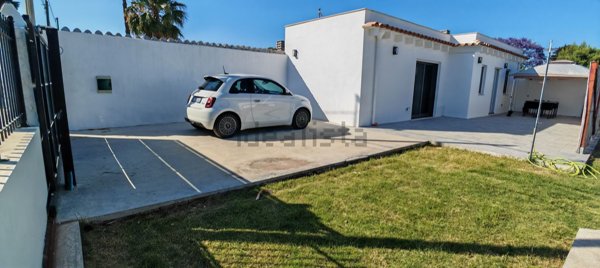 appartamento in affitto a Quartu Sant'Elena in zona Foxi