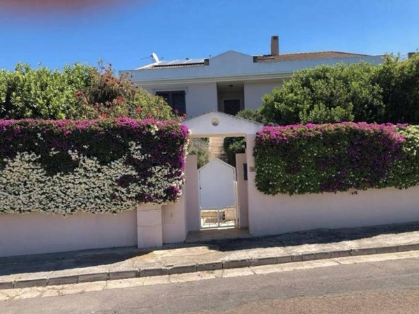 casa indipendente in affitto a Quartu Sant'Elena in zona Is Meris