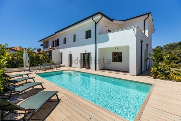 casa indipendente in affitto a Quartu Sant'Elena in zona Litorale