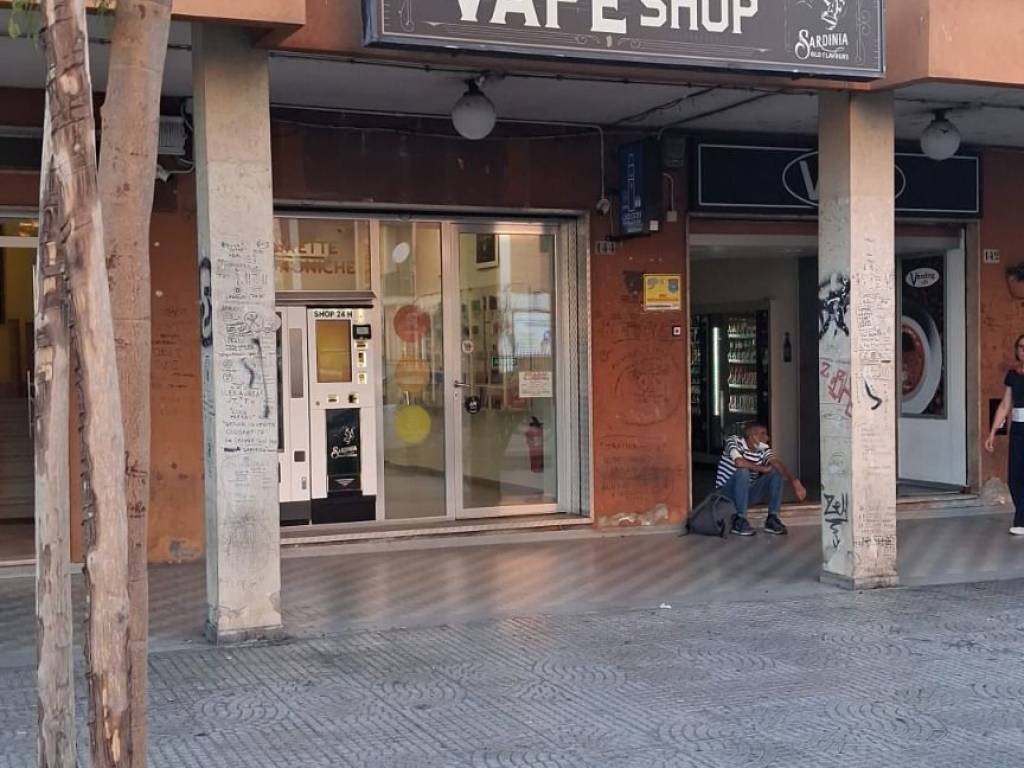 negozio in affitto a Quartu Sant'Elena