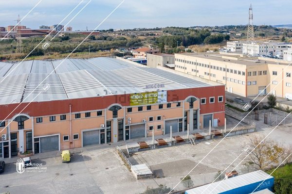 capannone in affitto a Sestu