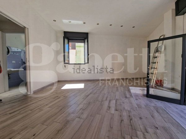 locale commerciale in affitto a Sestu