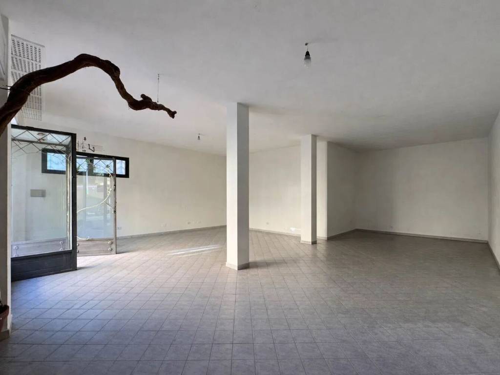 negozio in affitto a Sestu