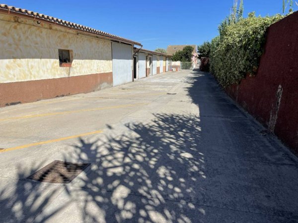 locale commerciale in affitto a Quartucciu