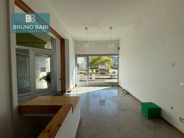 negozio in affitto ad Aviano