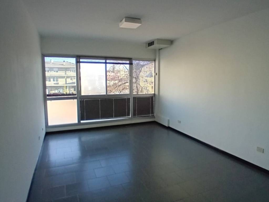 negozio in affitto ad Aviano