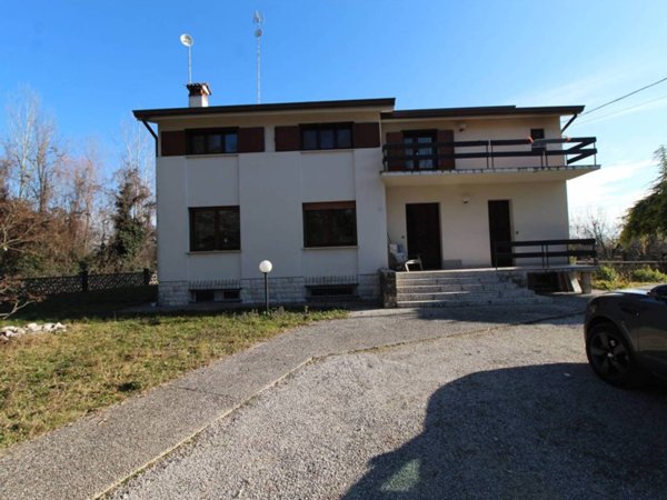 casa indipendente in affitto ad Aviano