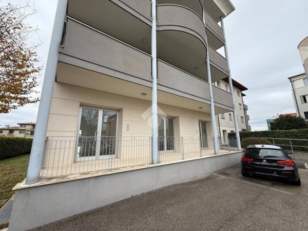 ufficio in affitto ad Azzano Decimo