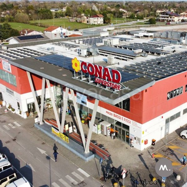 ufficio in affitto ad Azzano Decimo in zona Tiezzo