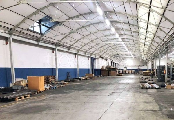 locale commerciale in affitto ad Azzano Decimo