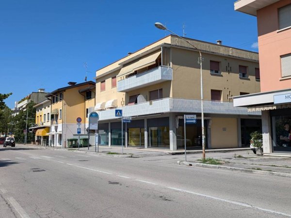 negozio in affitto a Cordenons