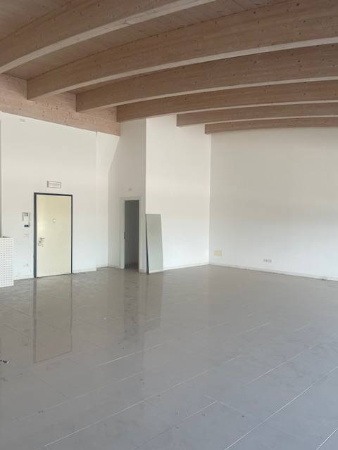 ufficio in affitto a Fontanafredda