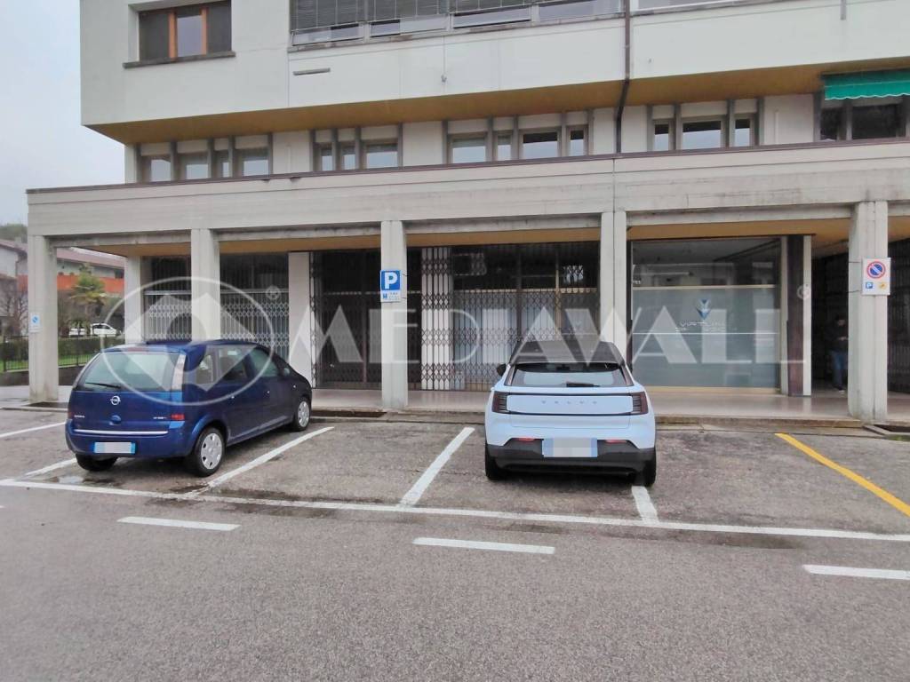 negozio in affitto a Maniago