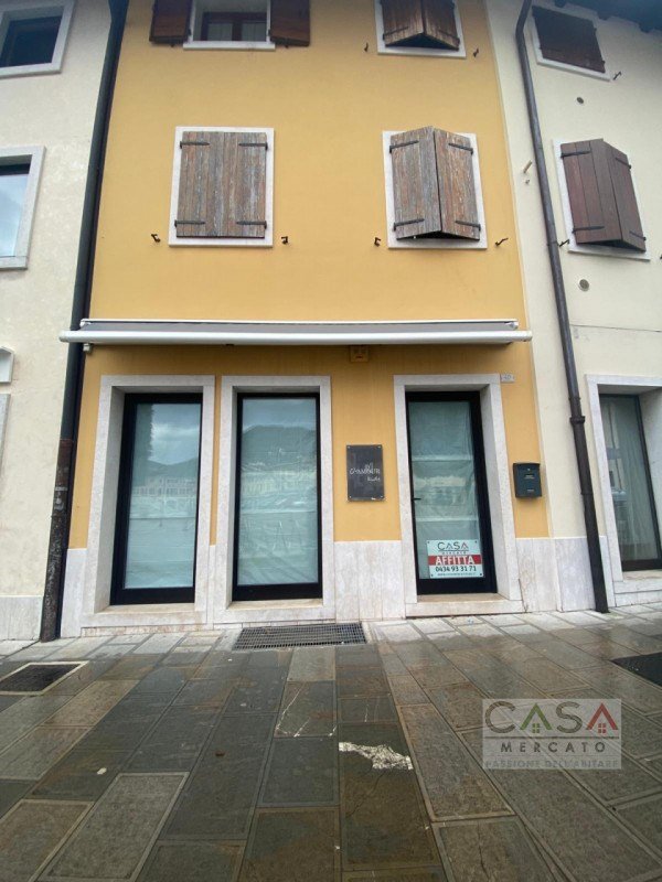 negozio in affitto a Maniago