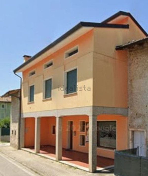 negozio in affitto a Montereale Valcellina in zona Malnisio