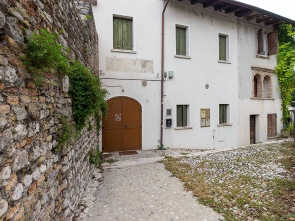 negozio in affitto a Porcia